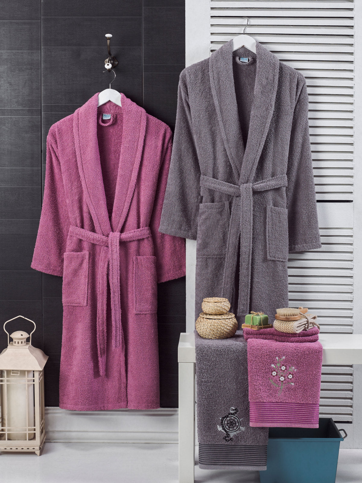 Berry - 4'lü Baş Havlulu Mürdüm-Antrasit Bornoz Aile Seti